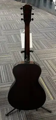 Taylor Guitars - AD22E 2